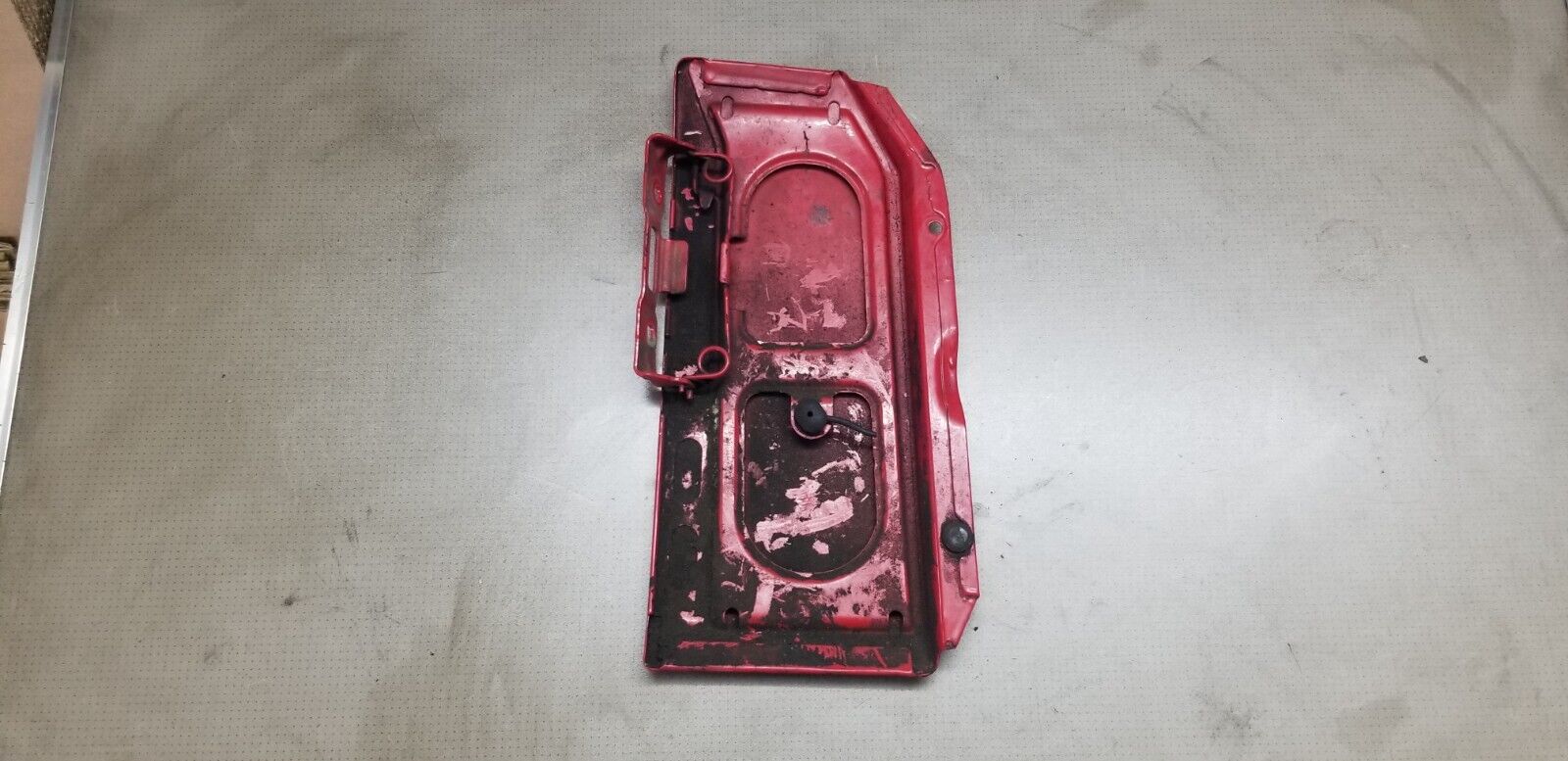 Mercedes Benz Sprinter Fuel Filler Flap 2015 2.0 Diesel - Image 3