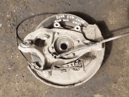 Mercedes E Class C207 E250 2.2 CDI Rear Wheel Hub Passenger Side