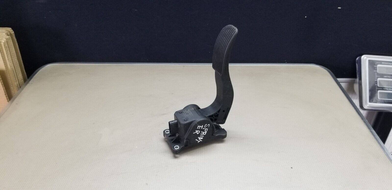 Mercedes W639 W906 Accelerator Throttle Pedal Unit Manual A9063000404 - Image 3