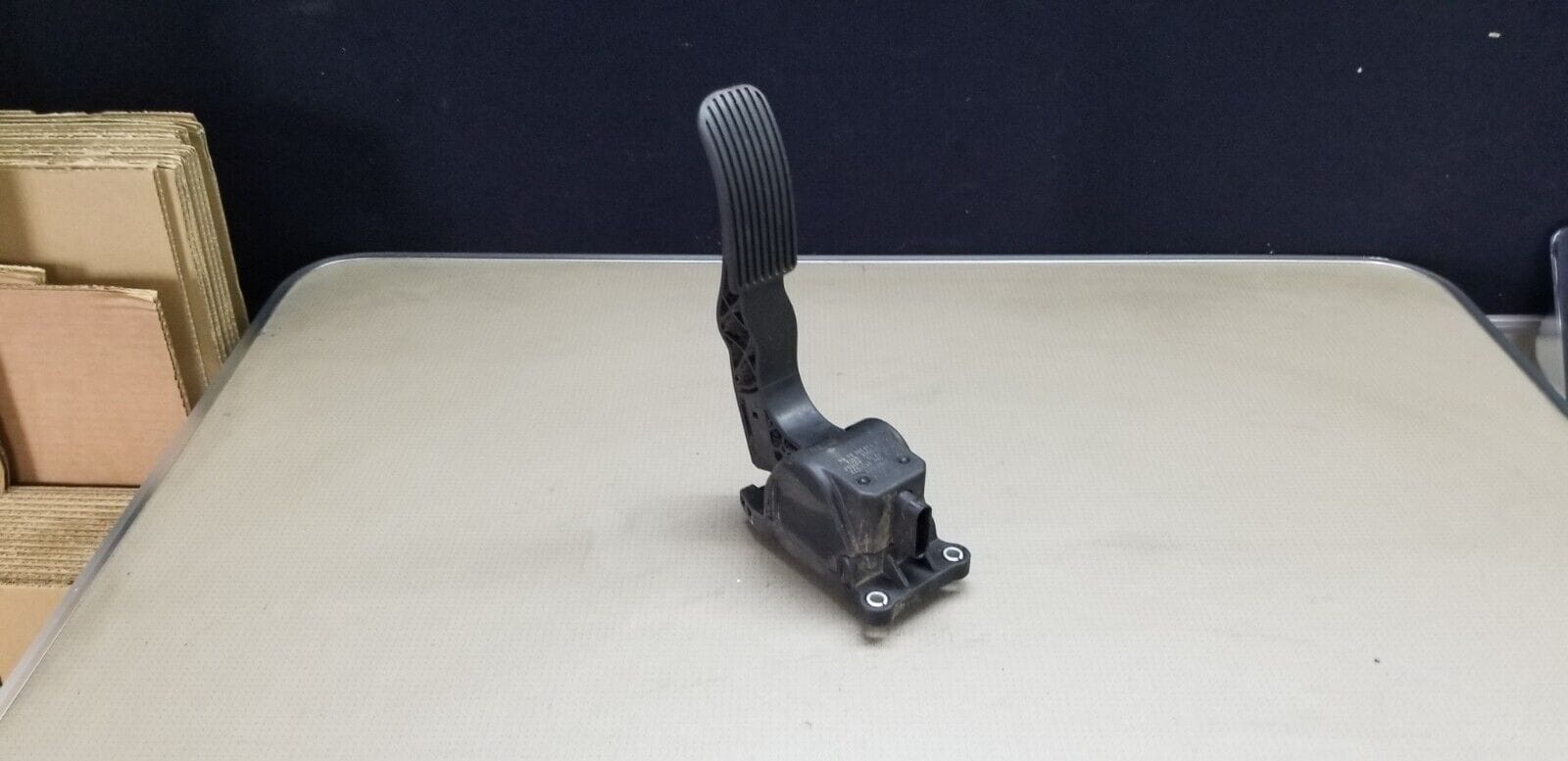 Mercedes W639 W906 Accelerator Throttle Pedal Unit Manual A9063000404