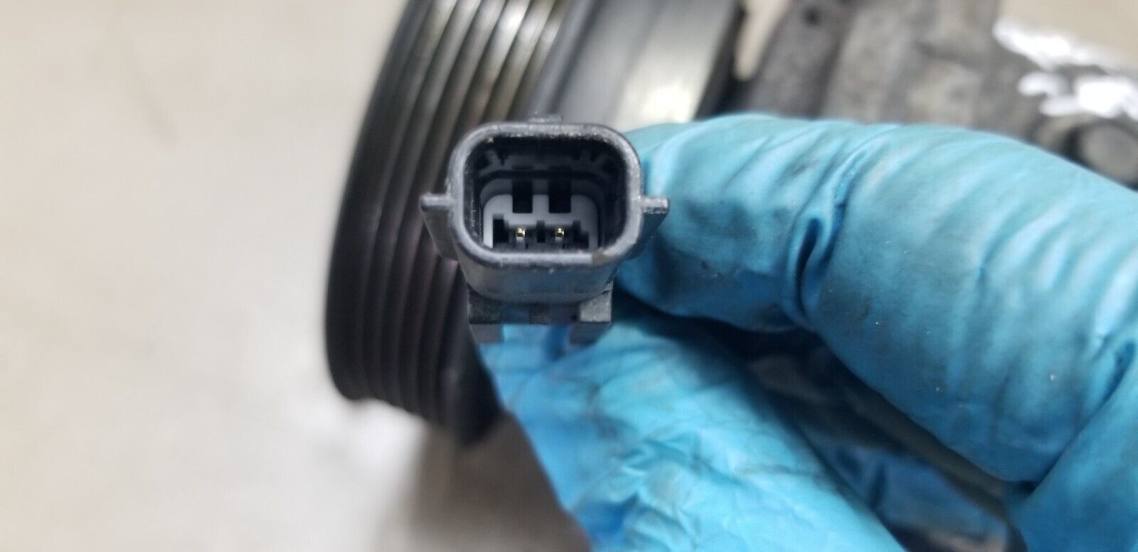 Nissan Qashqai 2011 1.5 Diesel 926009865R Air Con Compressor Pump |O - Image 3