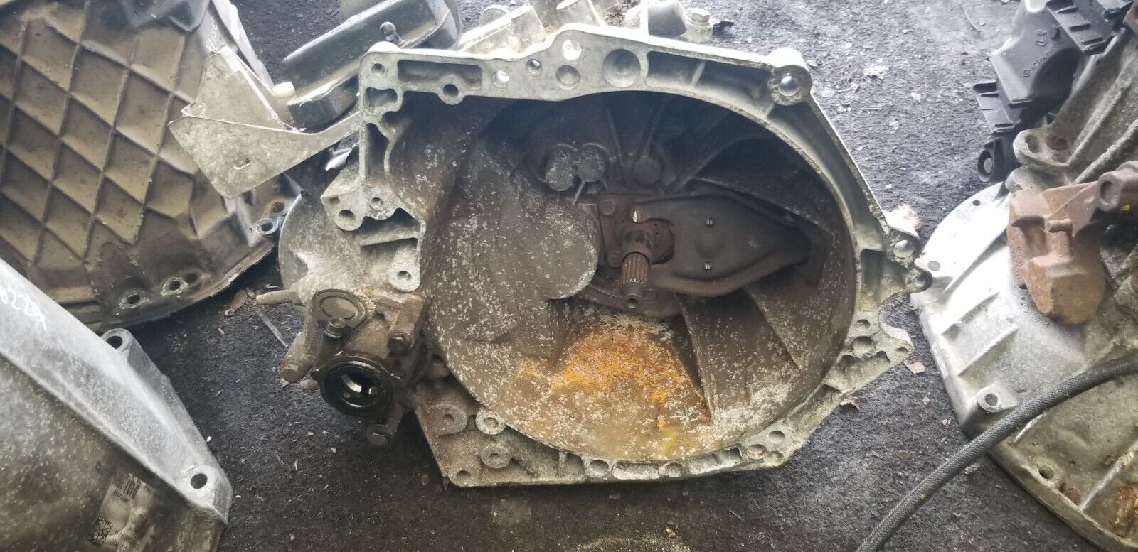 Peugeot 308 Mk1 2012 1.6 Petrol 5 Speed Manual Gearbox 9680886910 - Image 6