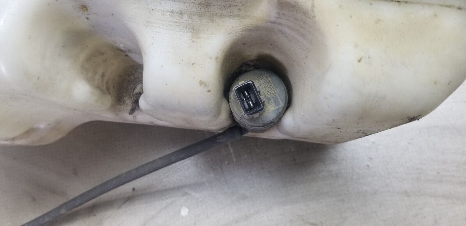 PEUGEOT BOXER WASHER BOTTLE 2018 VAN - Image 4