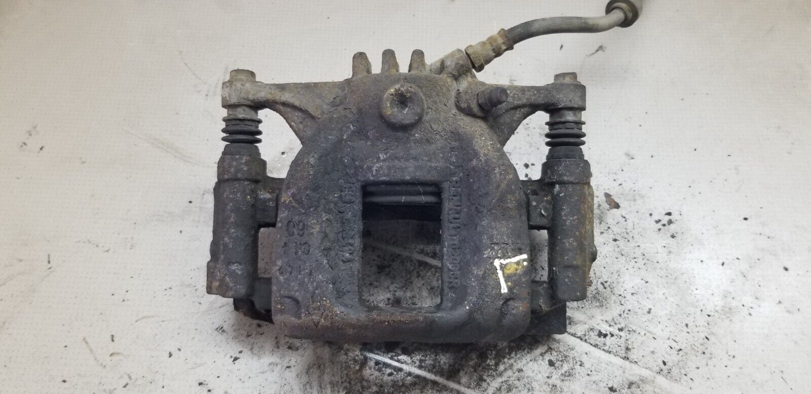 RENAULT TRAFIC 1.6 DIESEL PASSENGERS SIDE FRONT BRAKE CALIPER NSF 2015 - 2019 - Image 3