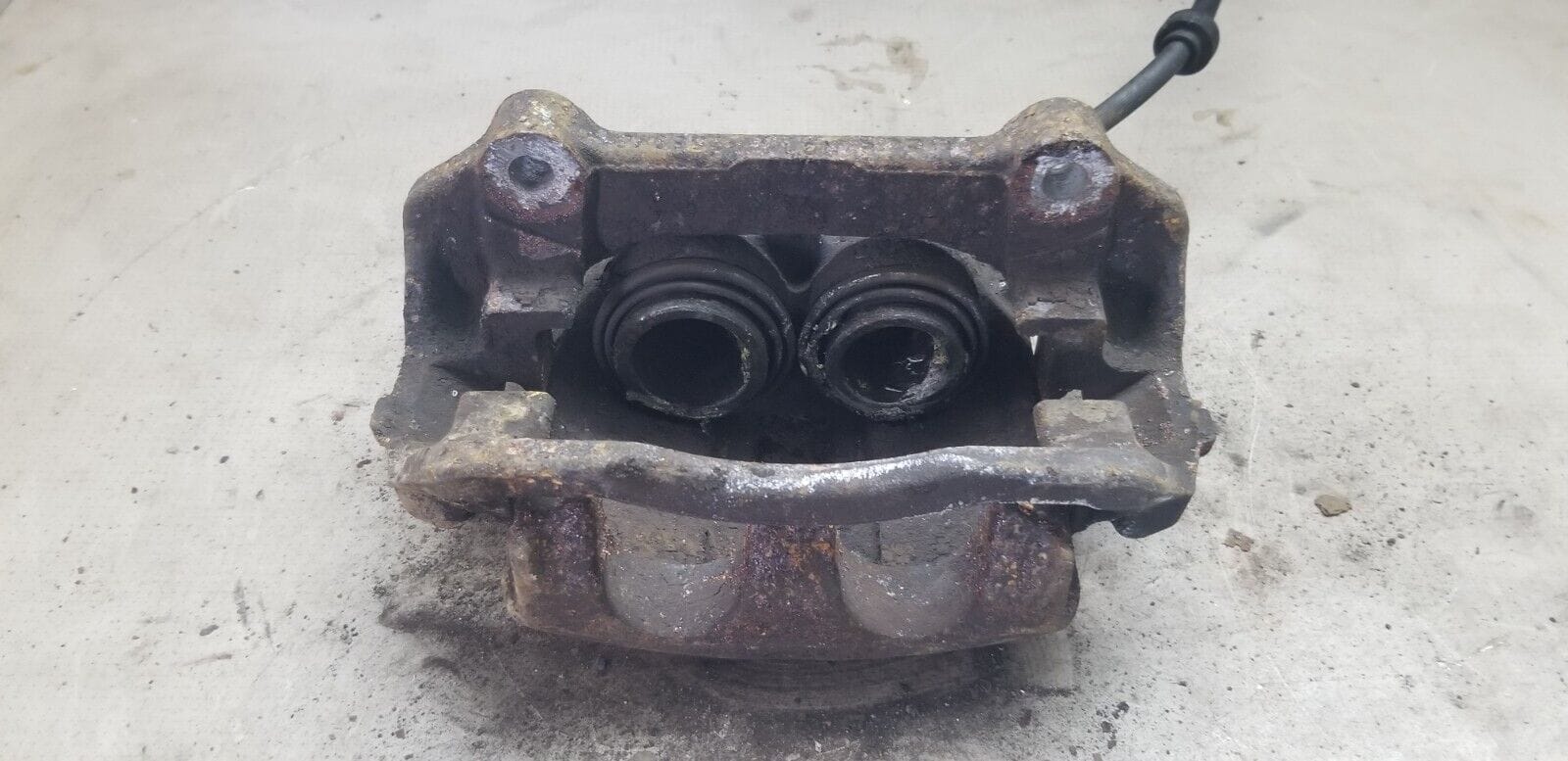 RENAULT TRAFIC Brake Caliper Drivers Front 2012 2.0 Diesel - Image 6