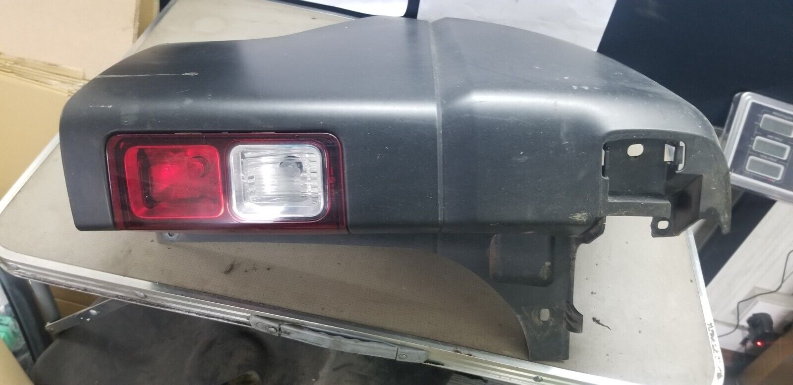 RENAULT TRAFIC REAR BUMPER CORNER MK3 X82 2015 O/S/R Right With Light - Image 3