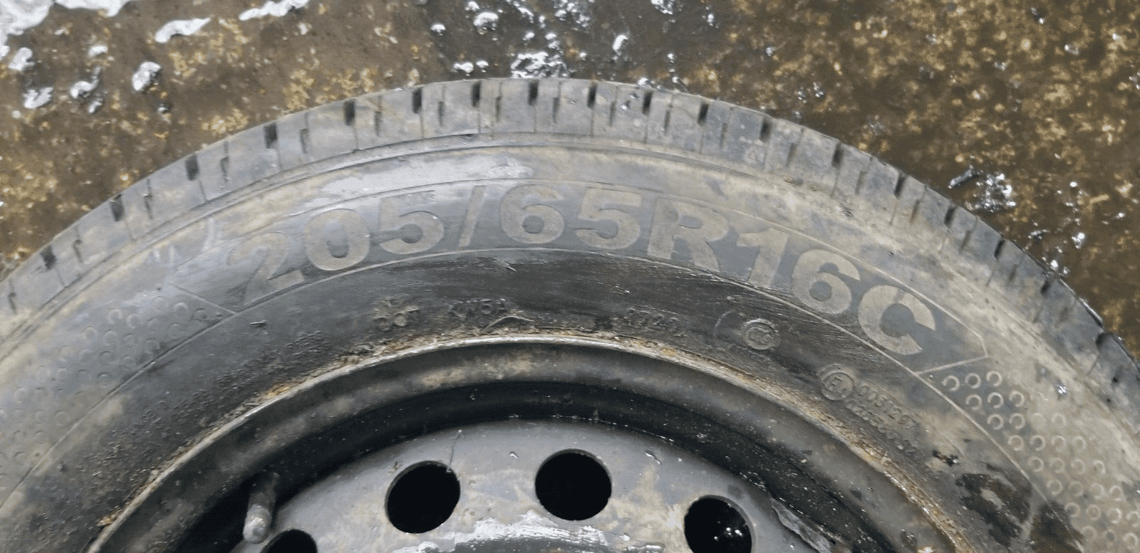 RENAULT TRAFIC STEEL WHEEL AND TYRE 205/65 R16C - Image 4