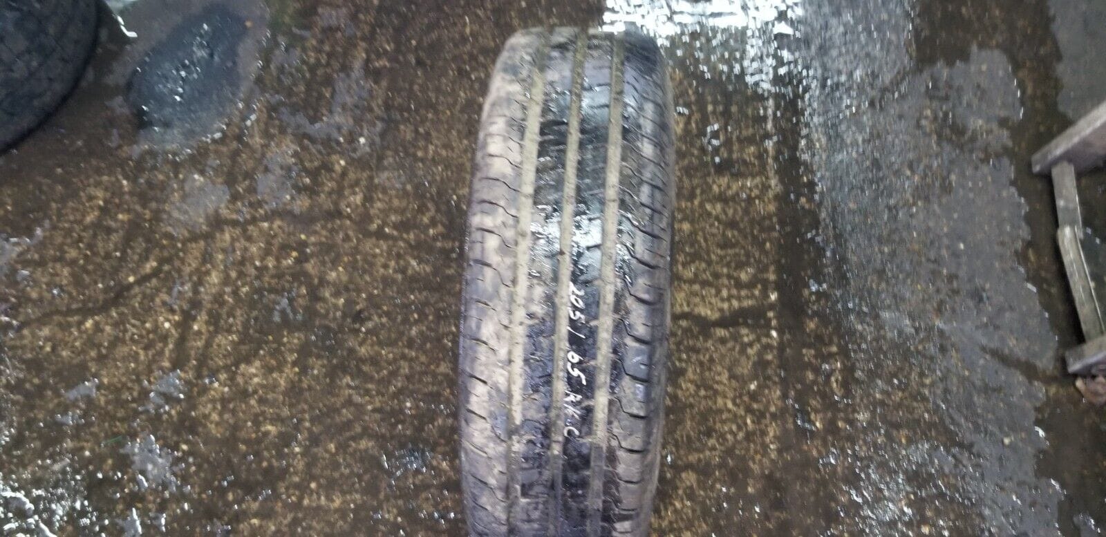 RENAULT TRAFIC STEEL WHEEL AND TYRE 205/65 R16C - Image 9