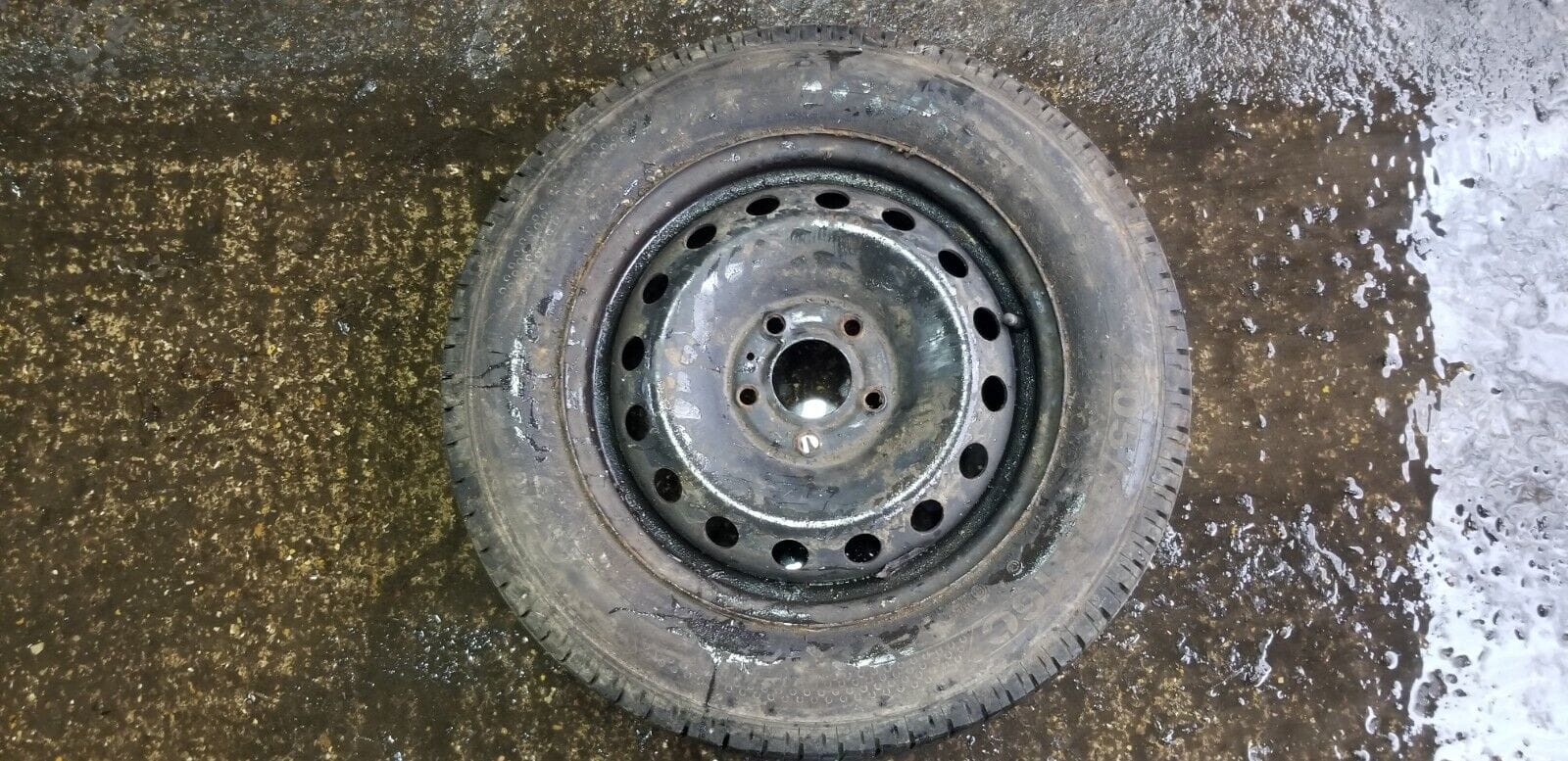 RENAULT TRAFIC STEEL WHEEL AND TYRE 205/65 R16C