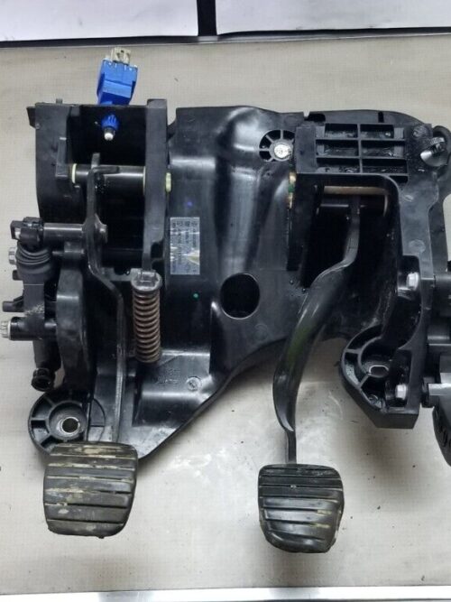 Renault Trafic Vivaro Nv300 14-19 Pedal Box 465104286R |O
