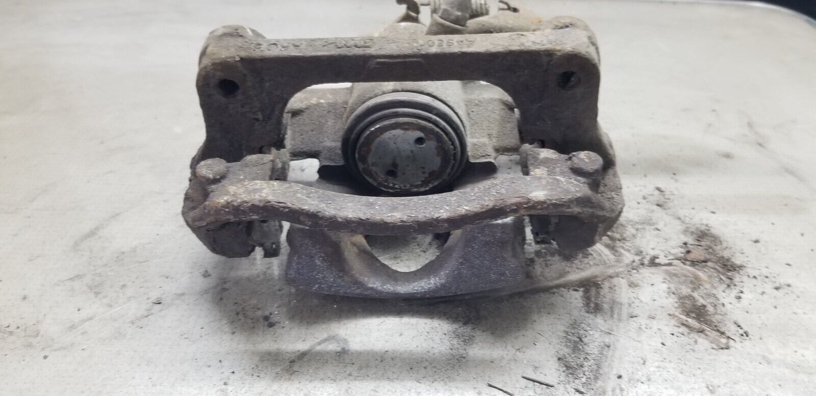 Renault Master MK3 2010-22 Movano B Genuine Rear Brake Caliper Left N/S - Image 5