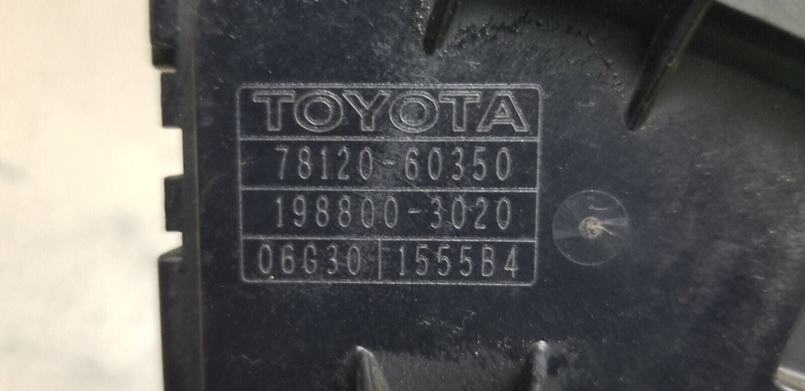 Close-up of Toyota Land Cruiser 78120-60350 part number