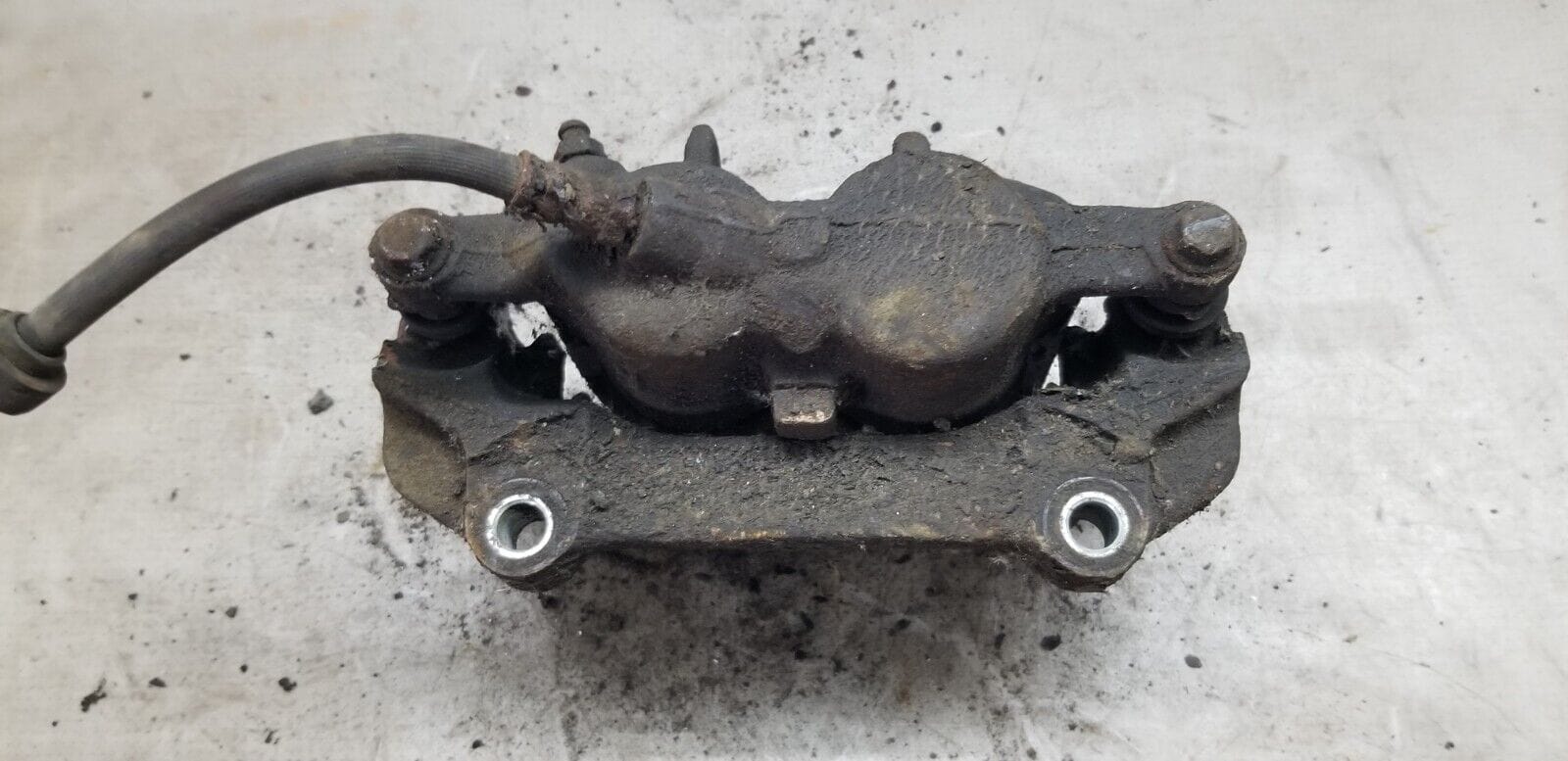 VAUXHALL VIVARO Brake Caliper Passenger Front 2013 2.0 Diesel - Image 5