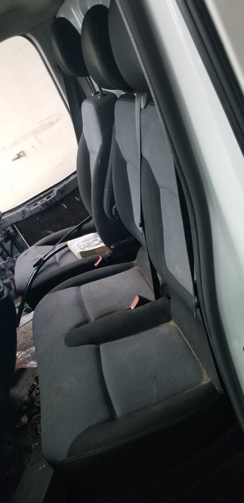 2015 Vauxhall Vivaro Mk2 passenger-side front seats OEM replacement