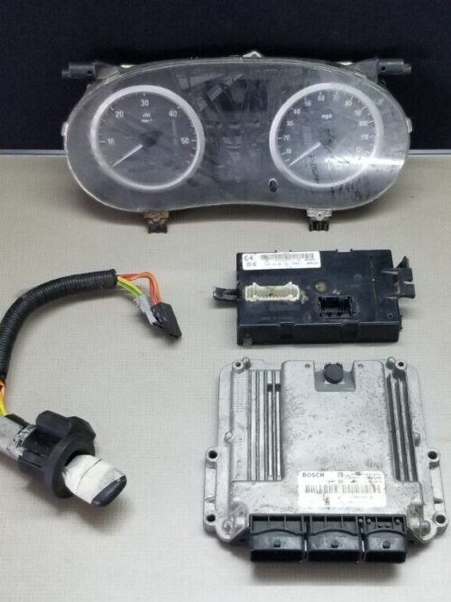 Vauxhall Vivaro 2.0 DTI ECU Kit 8200666516 – Front View