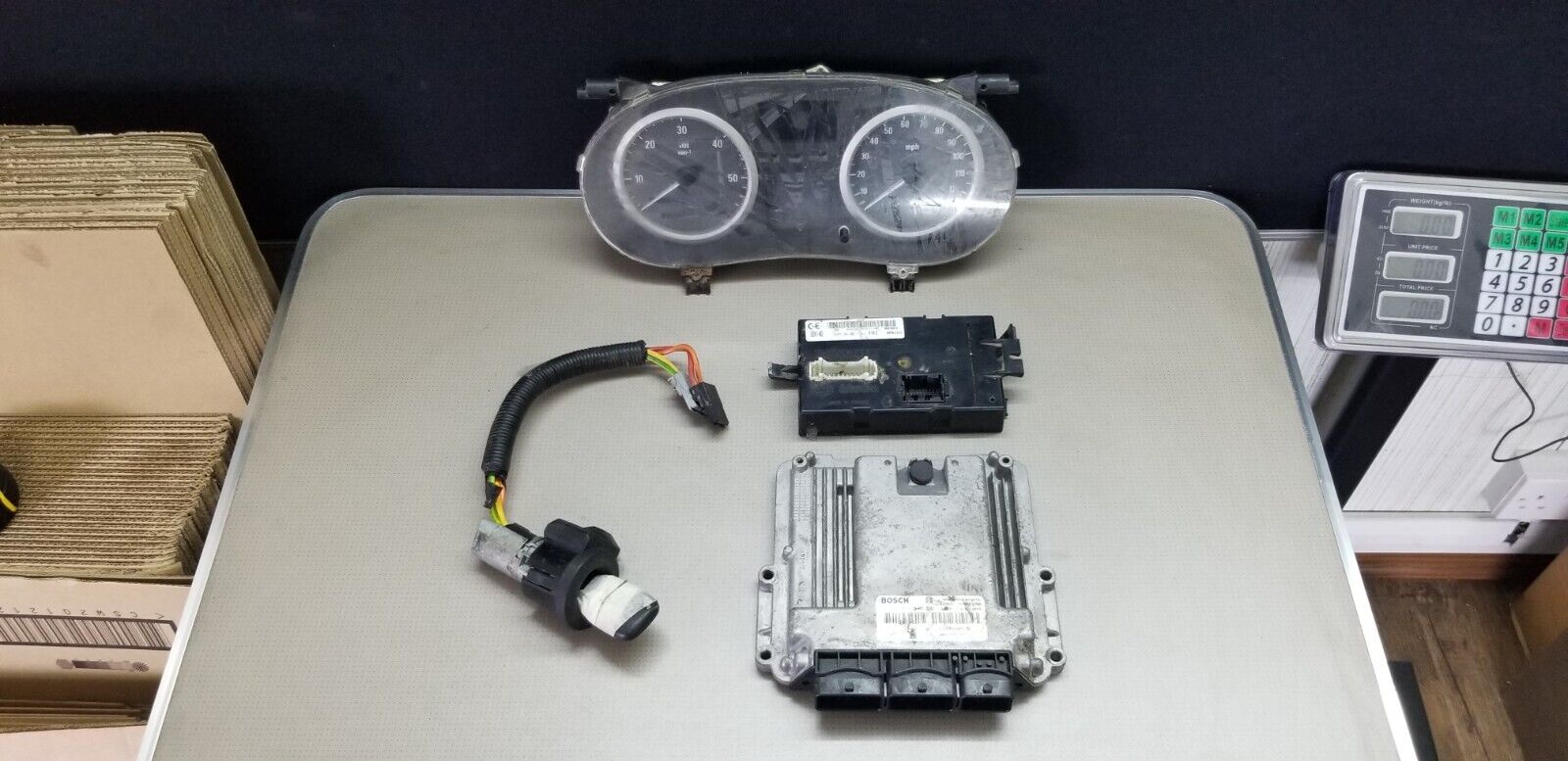 Vauxhall Vivaro 2.0 DTI ECU Kit 8200666516 – Front View