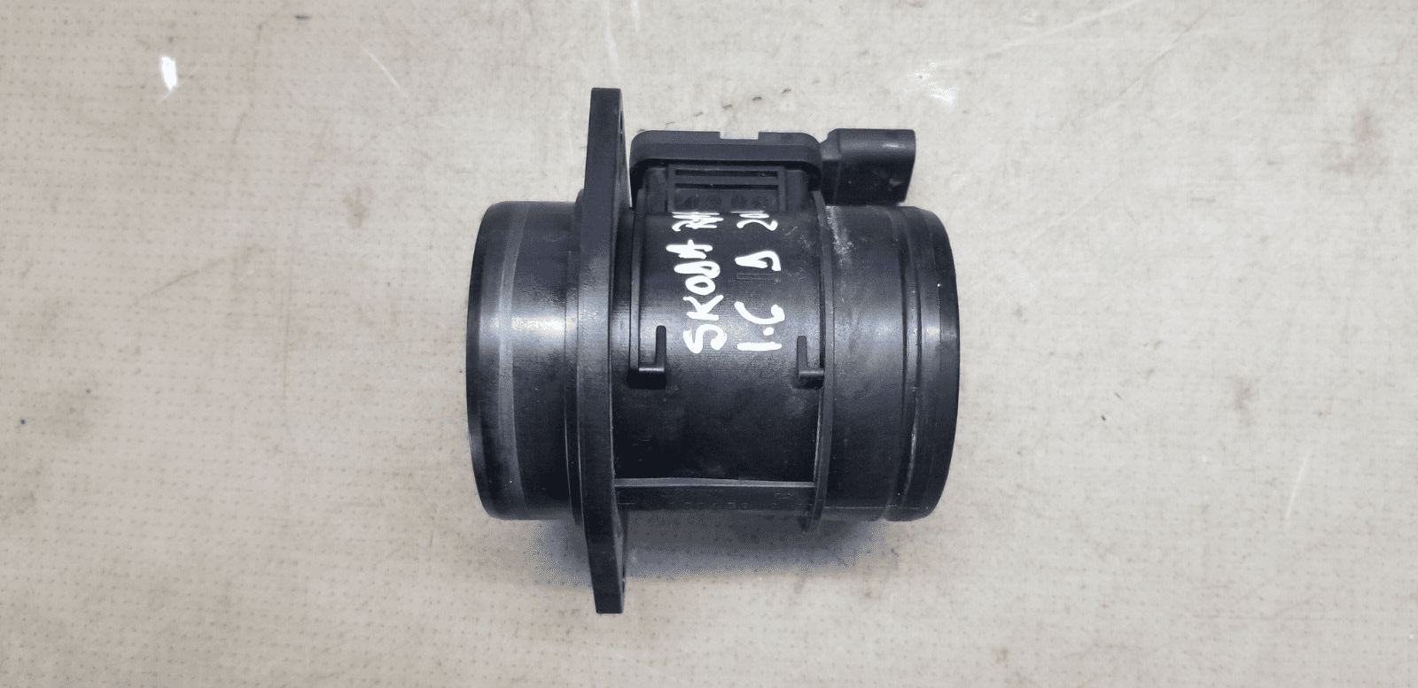 Volkswagen Audi Skoda 1.6 TDI Air Flow Mass Sensor 04L906461B - Image 4