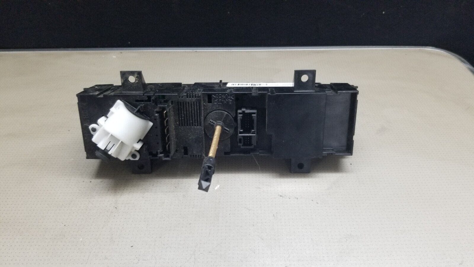 VW CRAFTER HEATER CONTROLS / HEATER SWITCHES A9068300285KZ 2006 - 2013 - Image 4