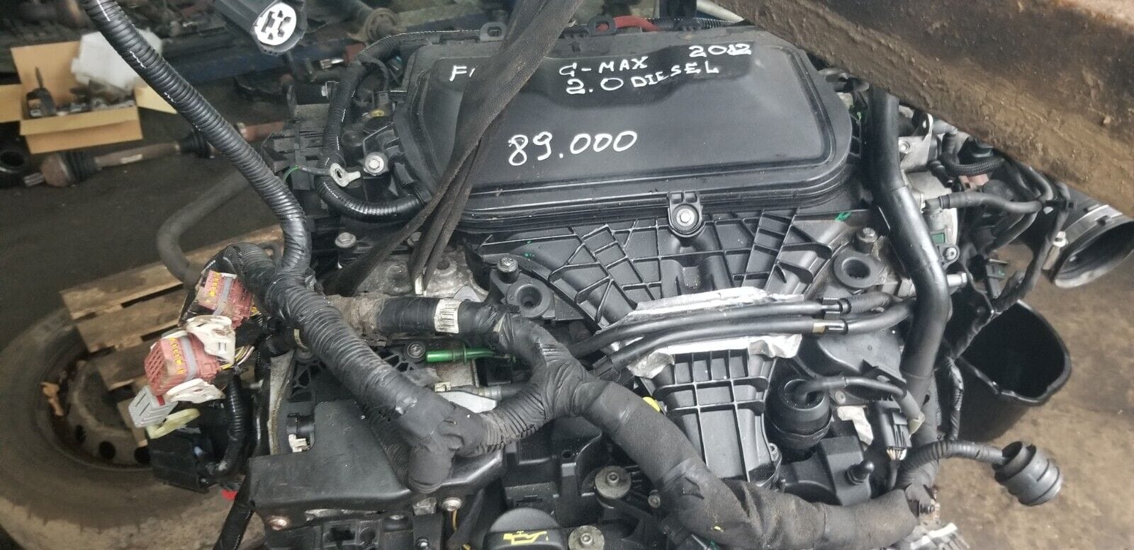 Ford 2.0 TDCi AV4Q6007DB engine top view