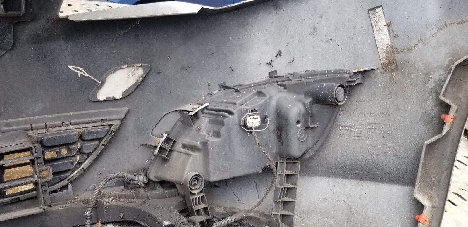 2010 Vauxhall Astra Exclusive EcoFlex CDTI Front Bumper - Image 5