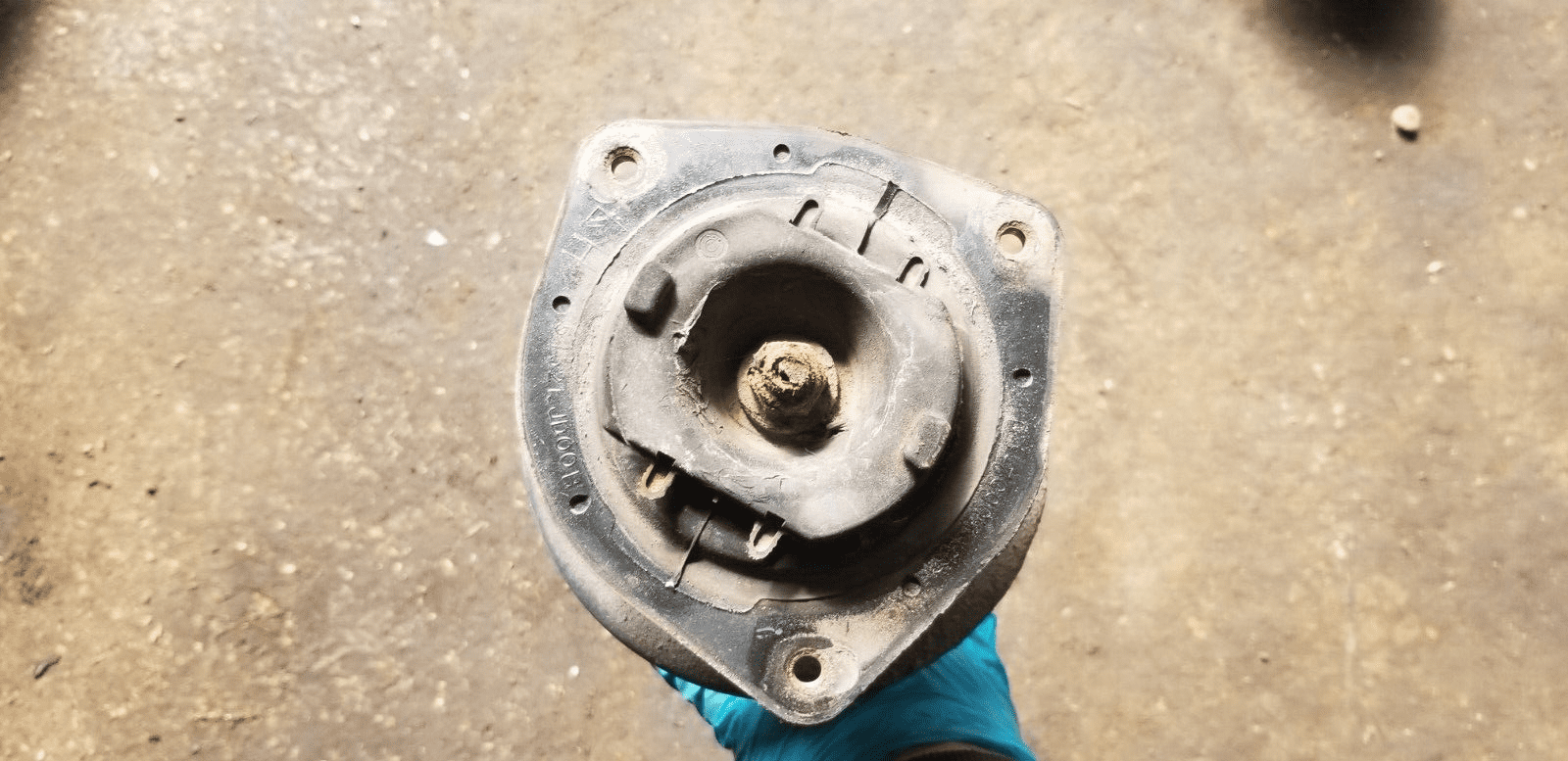 2011 Nissan Qashqai J10 1.5 Diesel. Front Left Side Shock Absorber 54302BR20A - Image 4