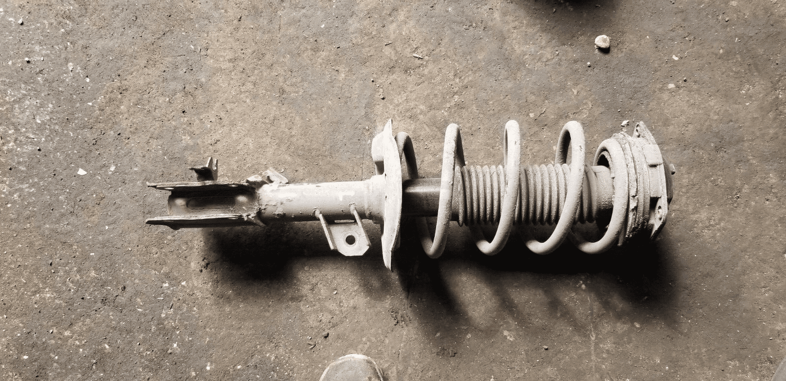 2011 Nissan Qashqai J10 1.5 Diesel. Front Left Side Shock Absorber 54302BR20A