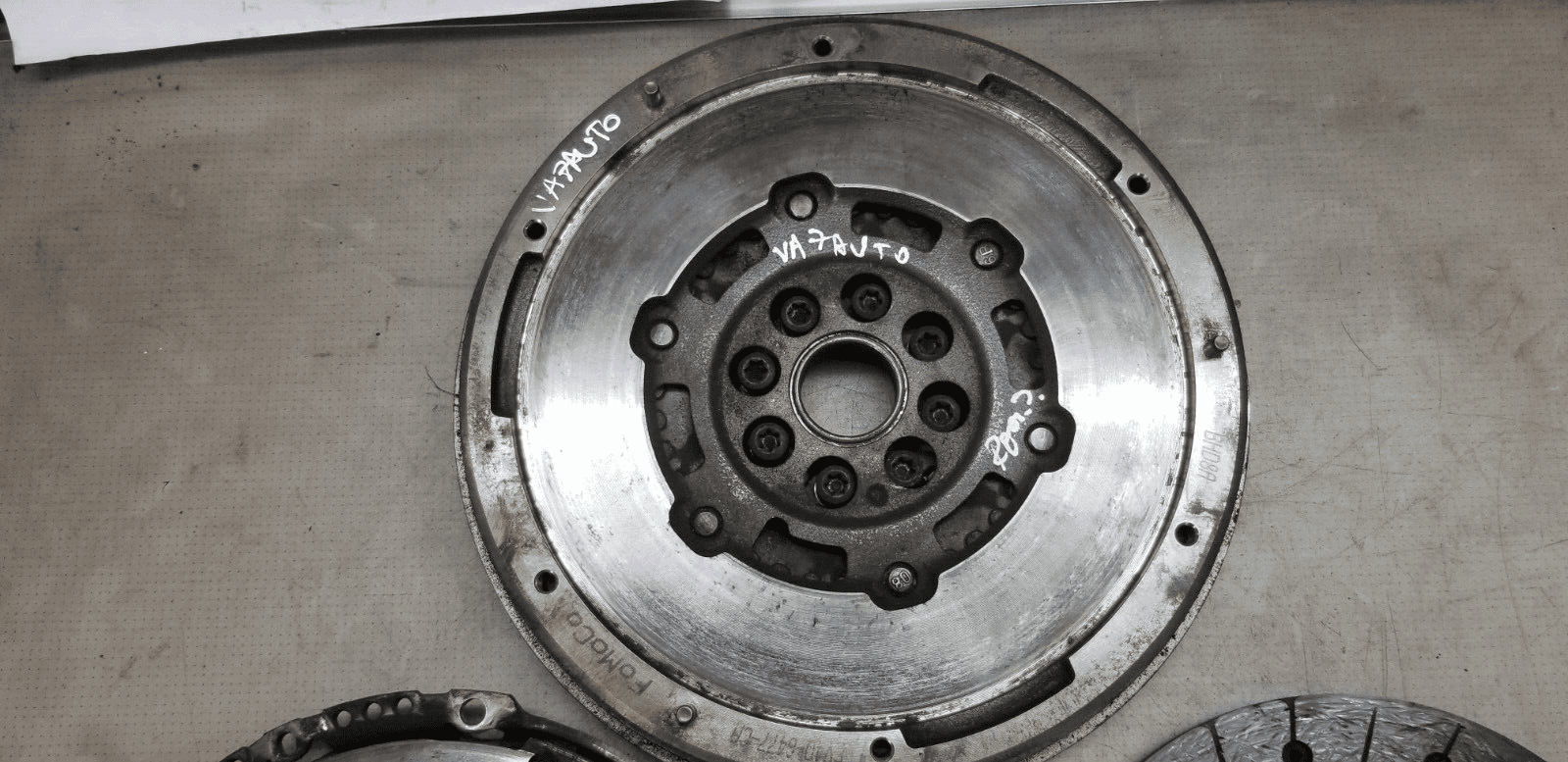 2016 Ford Kuga 2.0 TDCi T7MA. Flywheel And Clutch FV4Q6477CA/FV4Q7550BA |O - Image 3