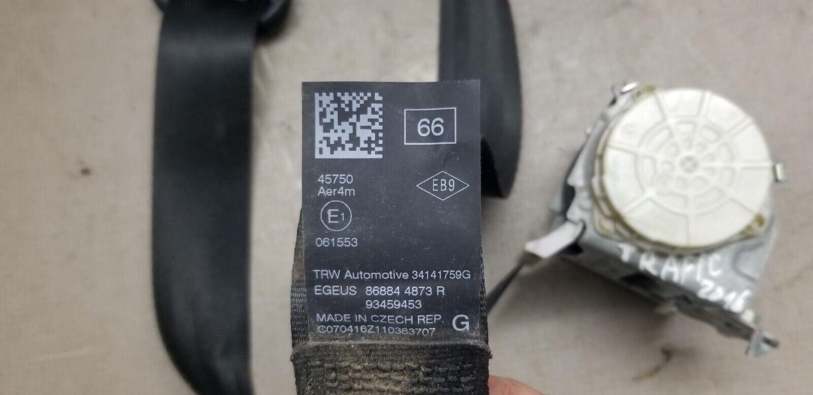 2016 Renault Trafic Passenger Front Left Side Seat Belt 868844873R |O - Image 5