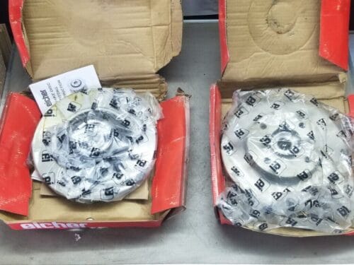 2X REAR BRAKE DISC WITH BEARING EICHER 104735329