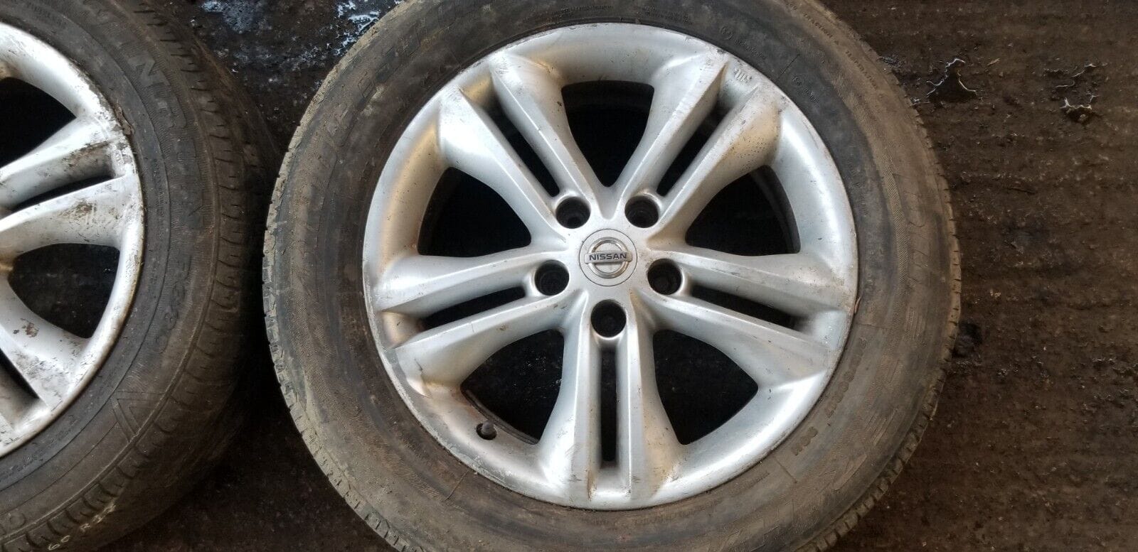 2x NISSAN QASHQAI J10 17" ALLOY WHEEL WITH TYRE 215/60R17 40300BR07A - Image 4