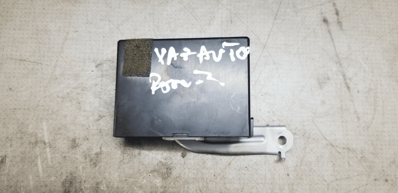 BFD046047 2004 TOYOTA LANDCRUISER 3.0 LC5 HEATER CONTROL MODULE 87480-60040