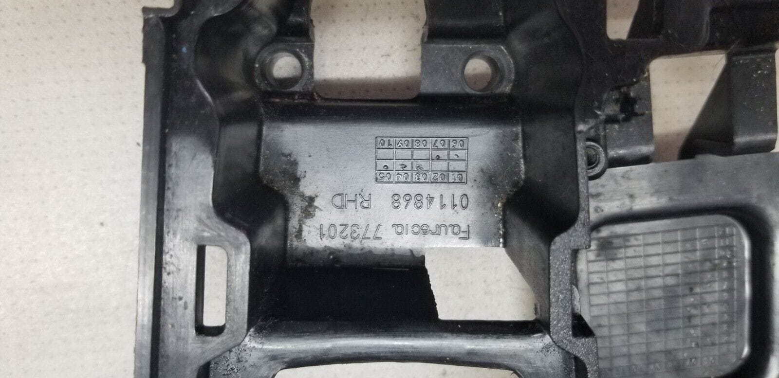 BMW X5 X6 E70 E71 M CIC iDrive Controller Console Lower Trim Bezel Cover RHD - Image 3