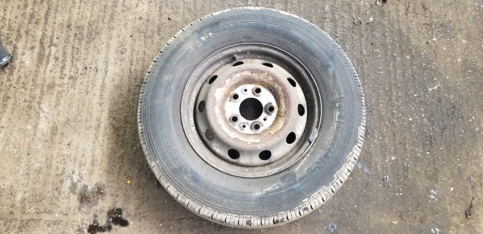 Citroen Relay Peugeot Boxer Wheel And Tyre 215/70R/15C 2017