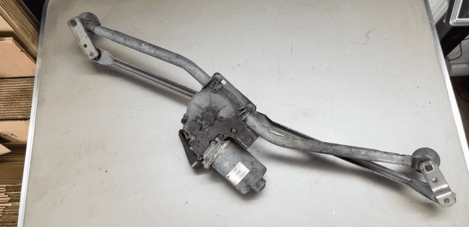 CRAFTER / SPRINTER 2014 WIPER MOTOR FRONT 405147 12V - Image 5