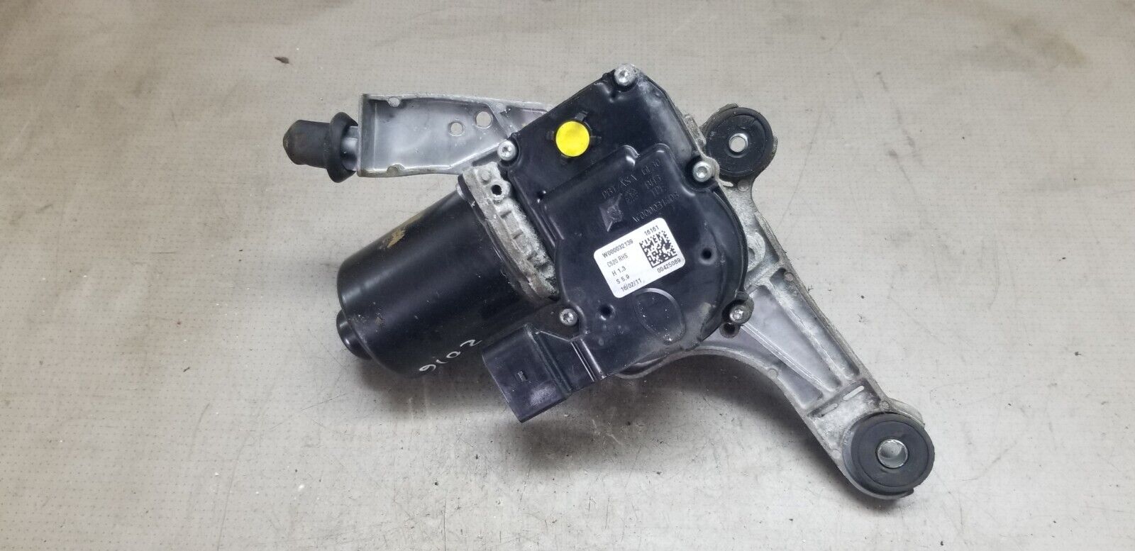 Ford Kuga Mk2 Front Windscreen Wiper Motor Right Driver Side 2016 |O - Image 4