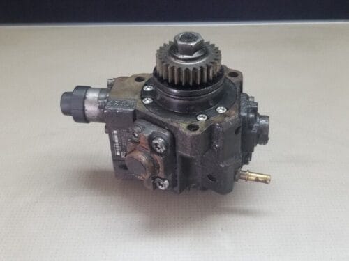 Fuel pump 0445010234 Vauxhall Movano Vivaro Renault Master front view