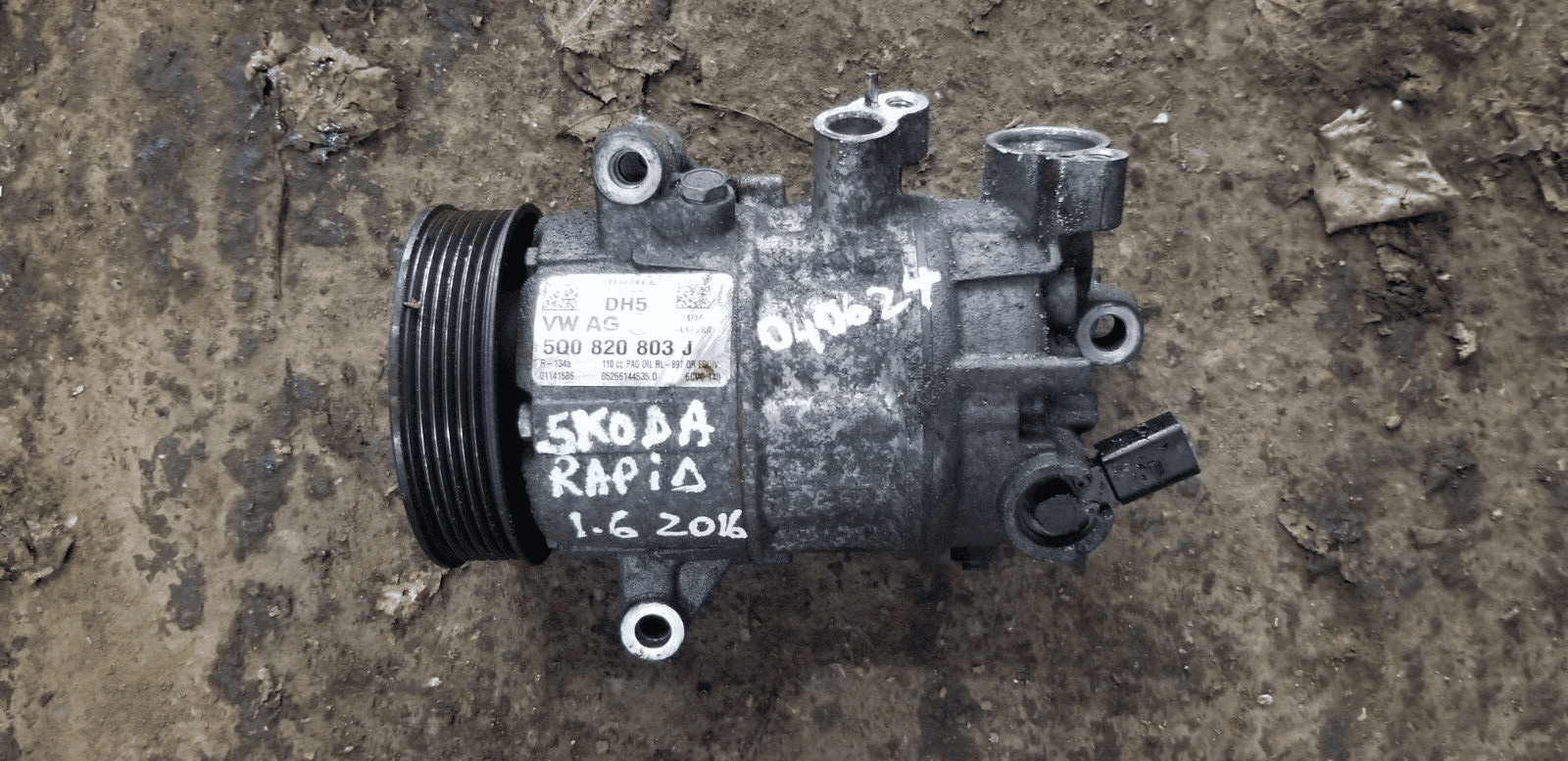 Genuine Audi Skoda Seat air conditioning AC compressor 5Q0820803J |O