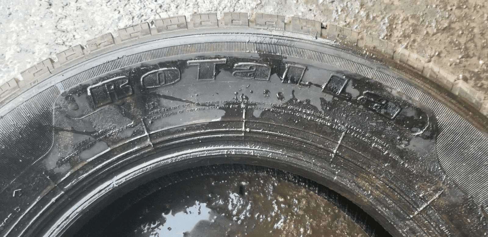 ICE PLUS S110 225/65/R16 112/110R M+S C DOT 2816 8+MM - Image 4