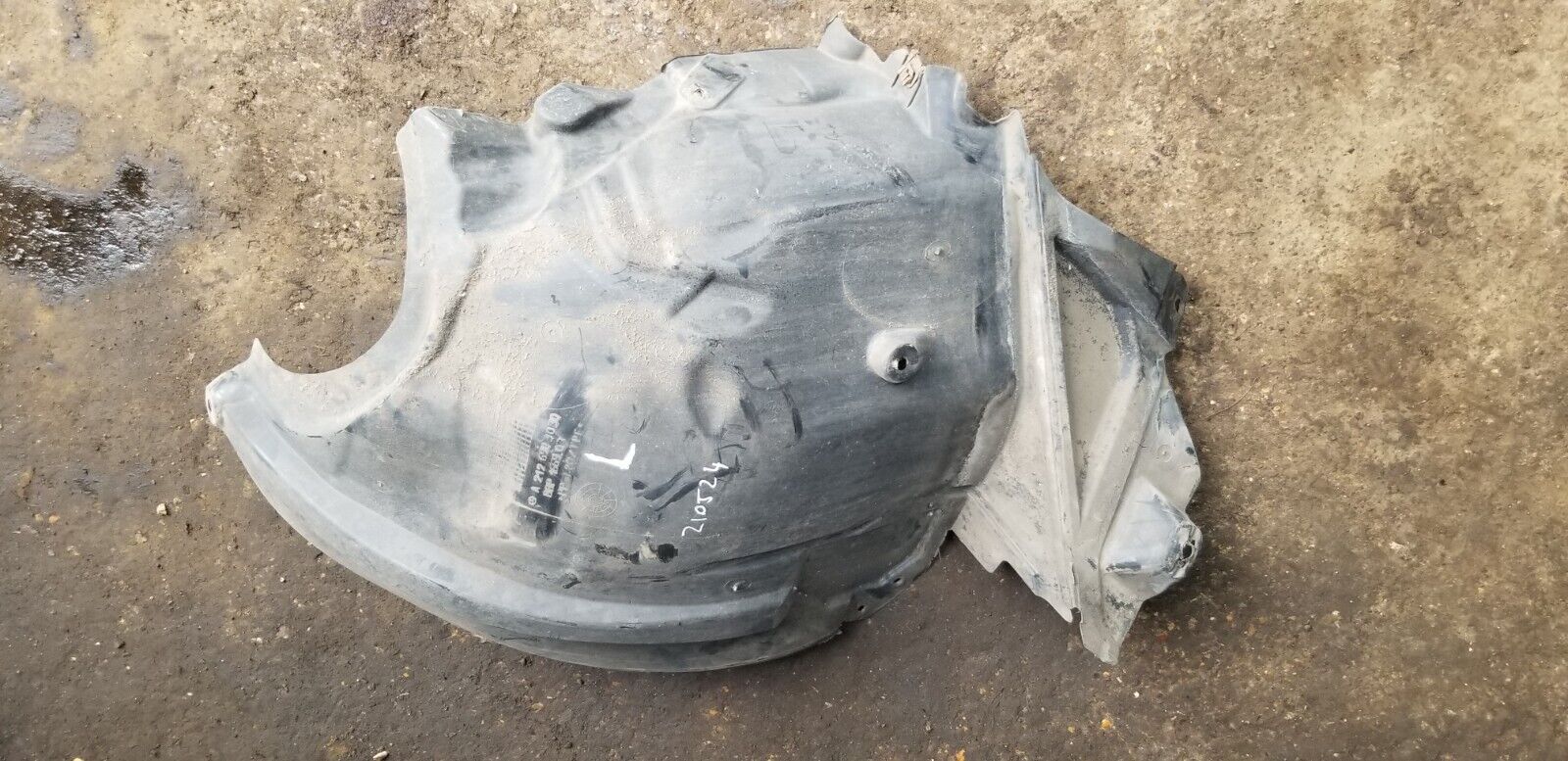 MERCEDES BENZ E W212 2045 Inner Fender Splash Guard Left A2126903030