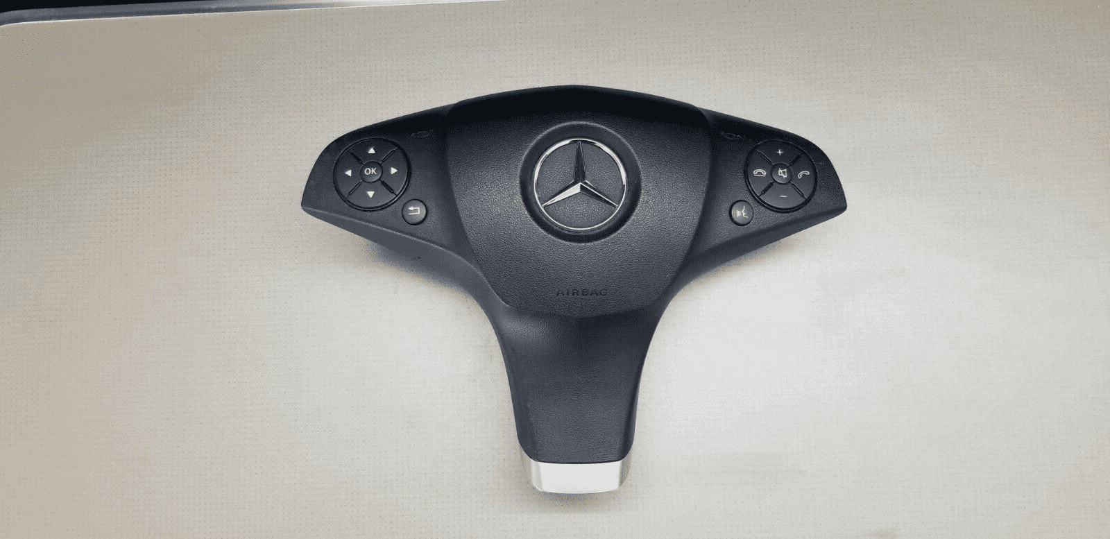MERCEDES-BENZ E W212 STEERING WHEEL AIR SRS BAG A2048210151