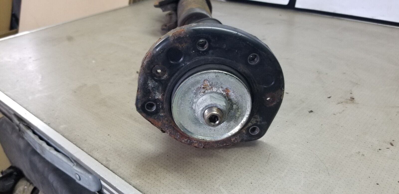 MERCEDES-BENZ SPRINTER 2014 FRONT SHOCK ABSORBER - Image 3