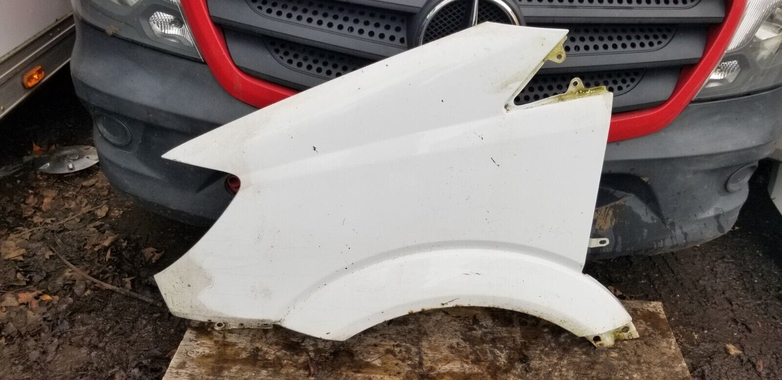 MERCEDES BENZ SPRINTER PASSENGER SIDE FRONT WING PANEL