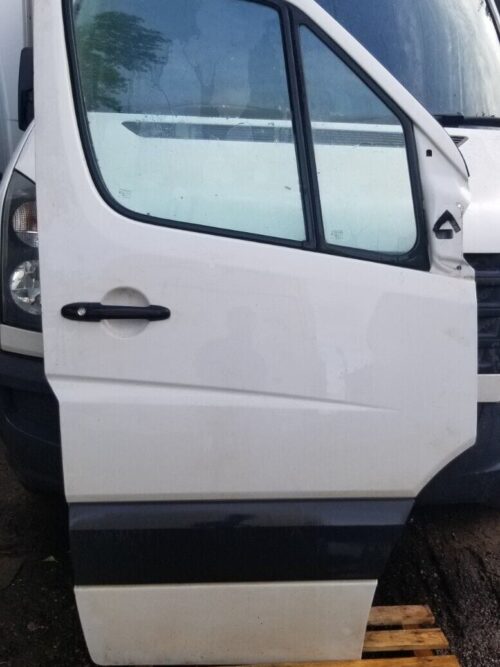 Mercedes Sprinter W906 VW Crafter white driver front door