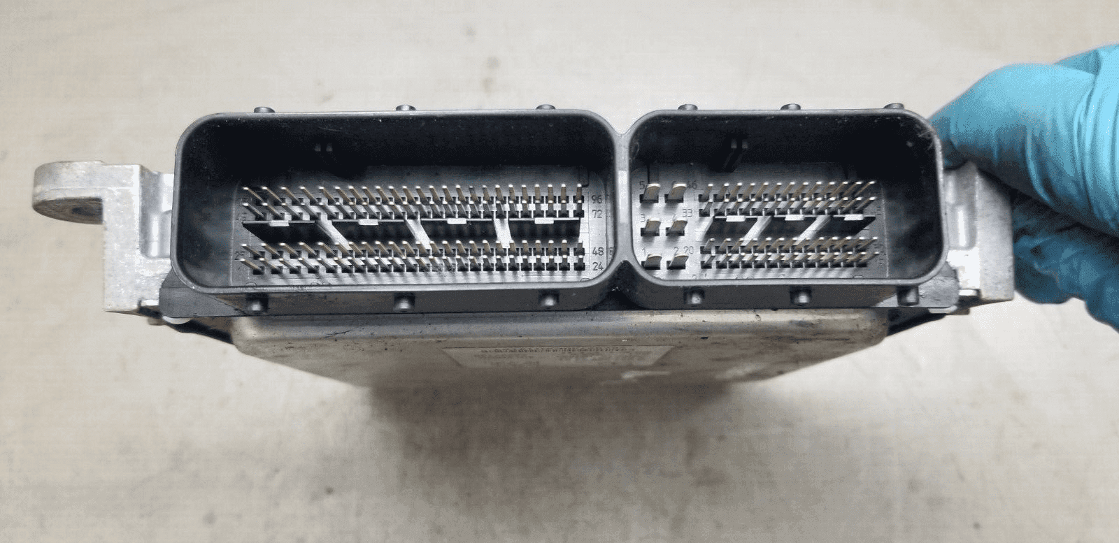 Mercedes Benz E Class C207 W207 2010 2.1CDI Engine Control Module ECU A6519005301 - Image 5