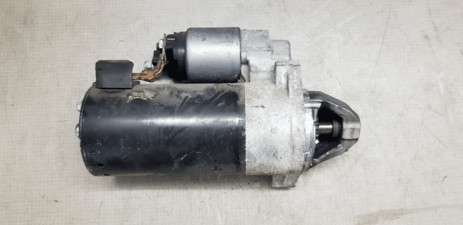 Side view of Mercedes-Benz E-Class starter motor A6519062800
