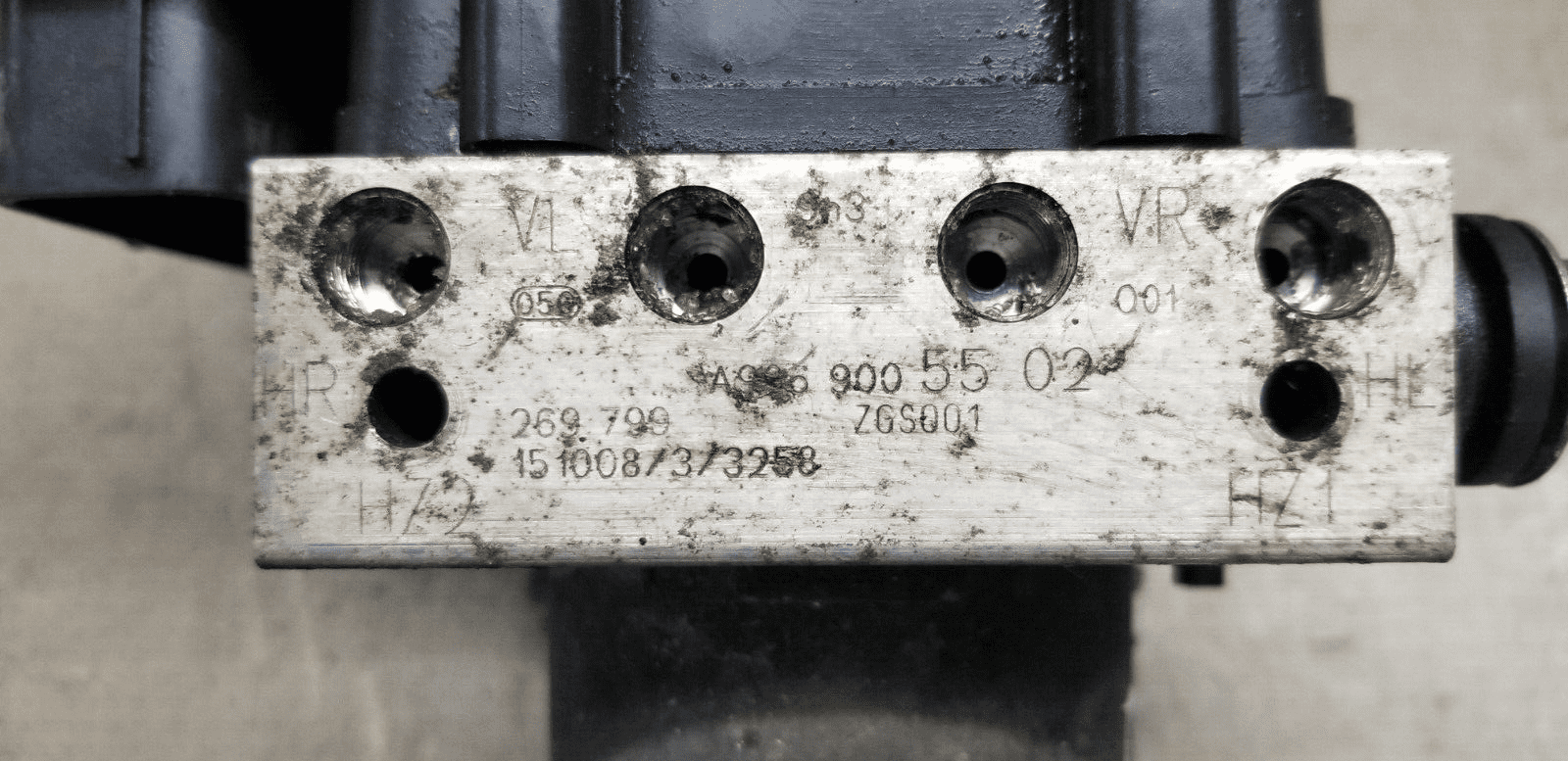 Genuine OEM Mercedes Sprinter ABS pump unit 2265106513