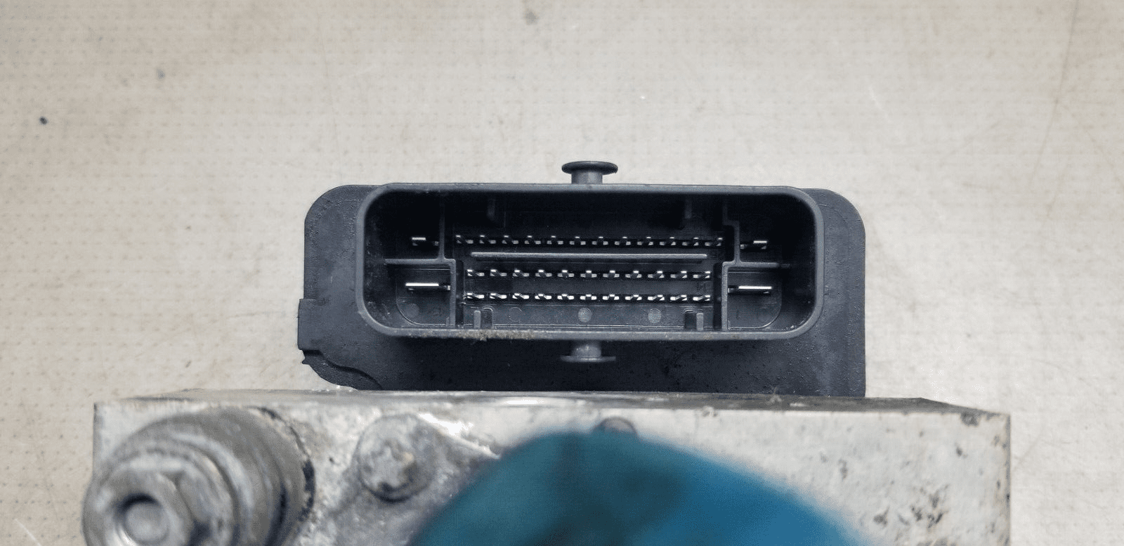 Close-up of Mercedes Sprinter ABS pump connectors W906 2015