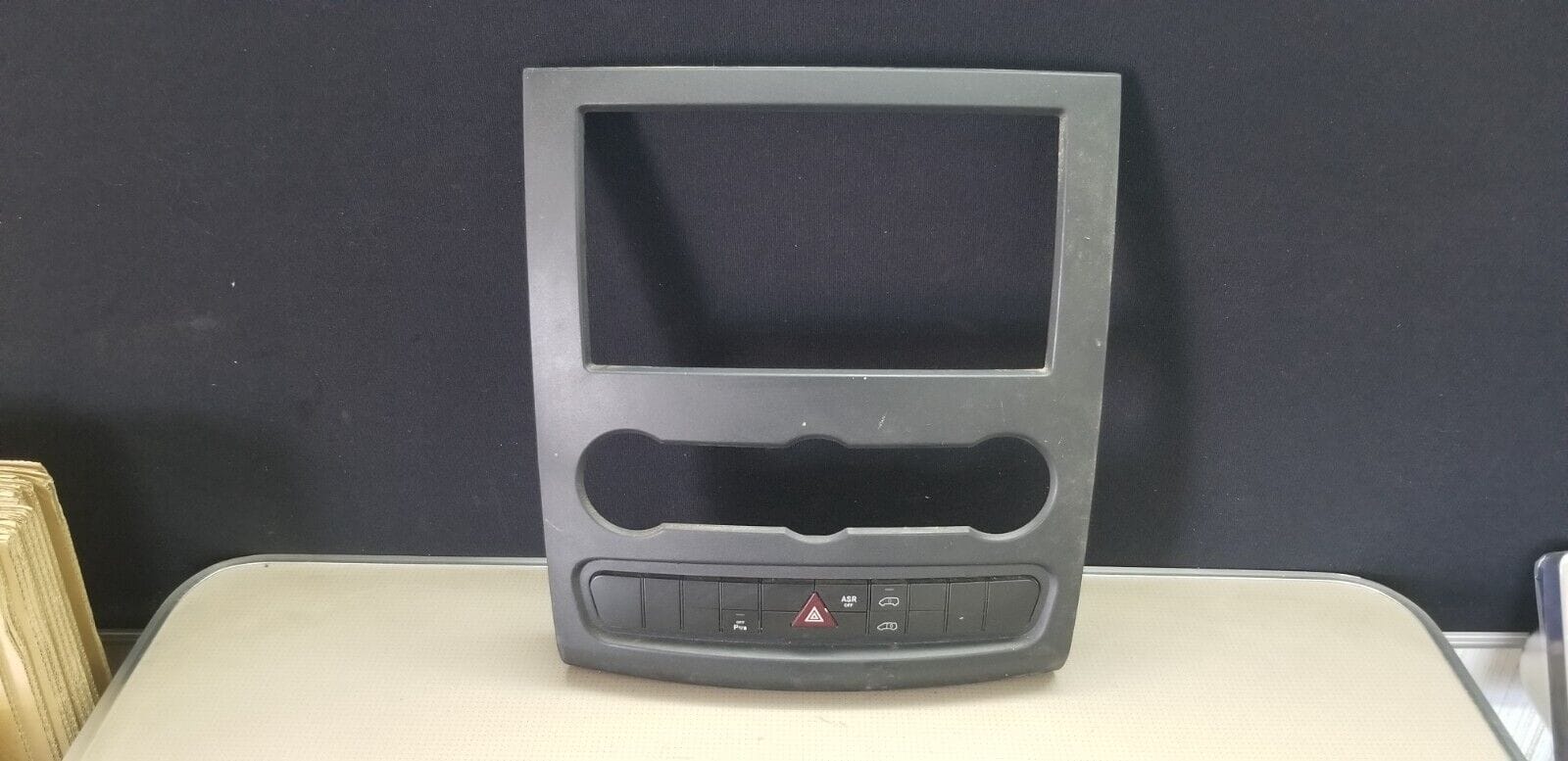 Mercedes Sprinter Heater Control Stereo Centre Surround Trim 07-18 A9066800017 |O