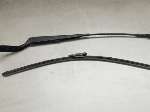 Mercedes Sprinter Crafter Passenger Side Wiper Arm Genuine 2008-18 A001820614