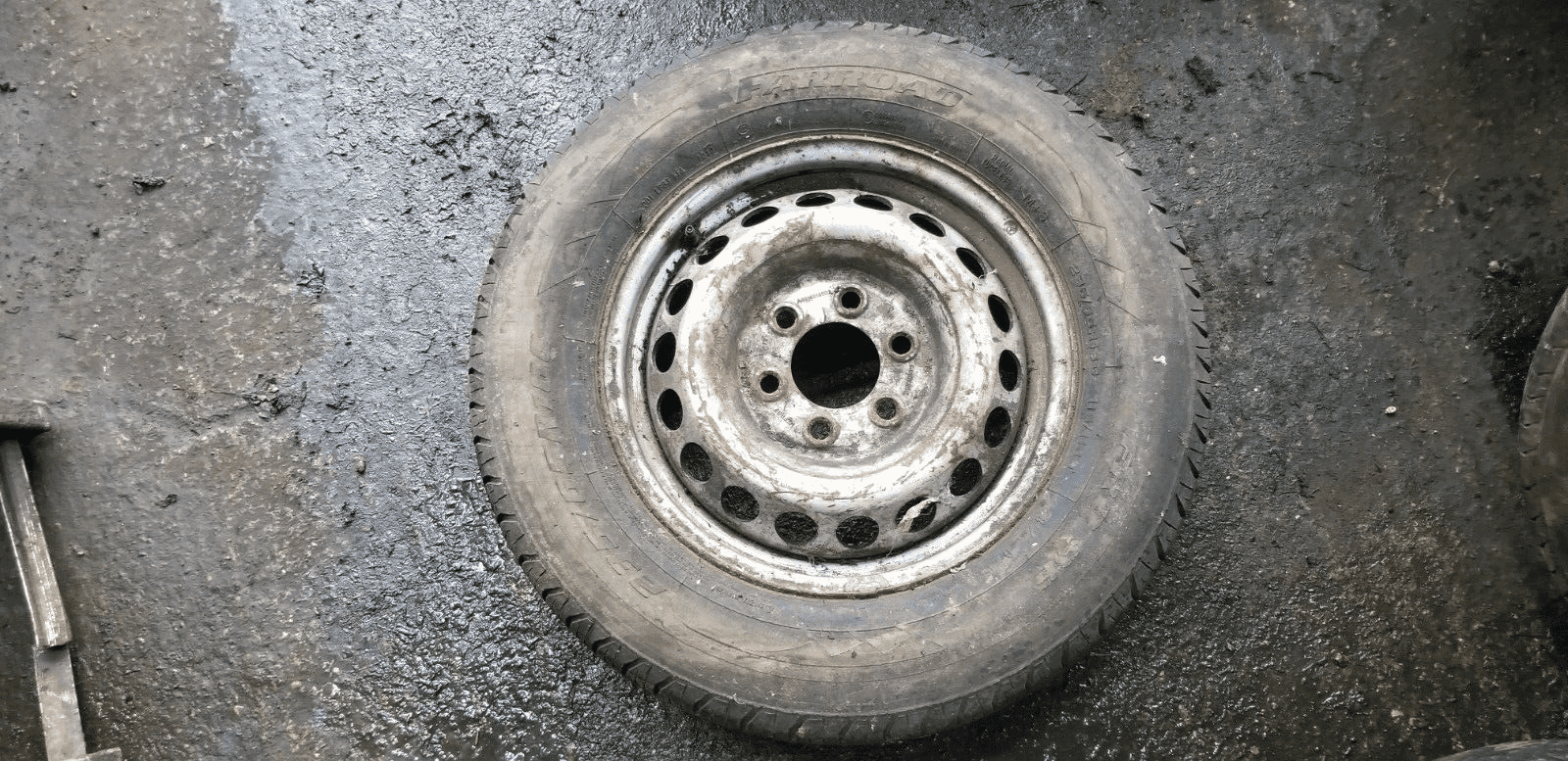 MERCEDES SPRINTER W906 16" STEEL WHEEL & TYRE 235/65/R16C A0014014802